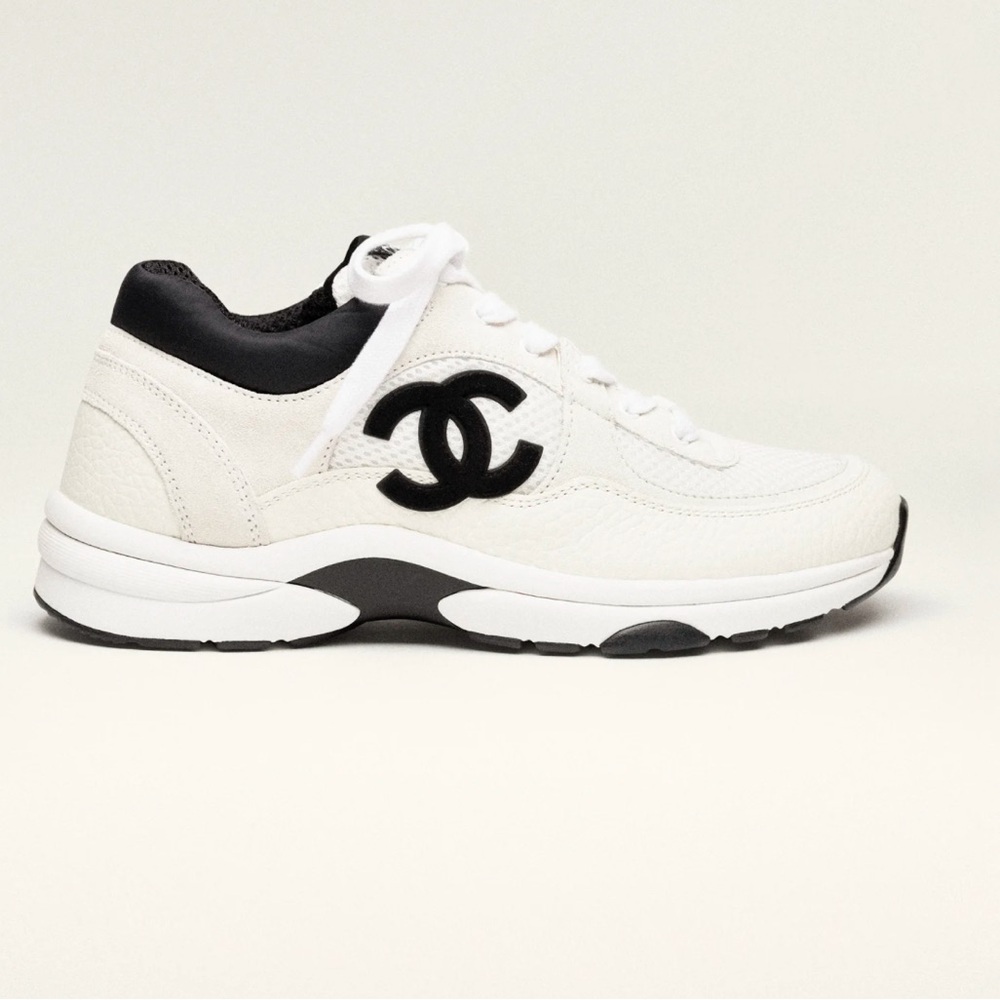 CHANEL Sneakers